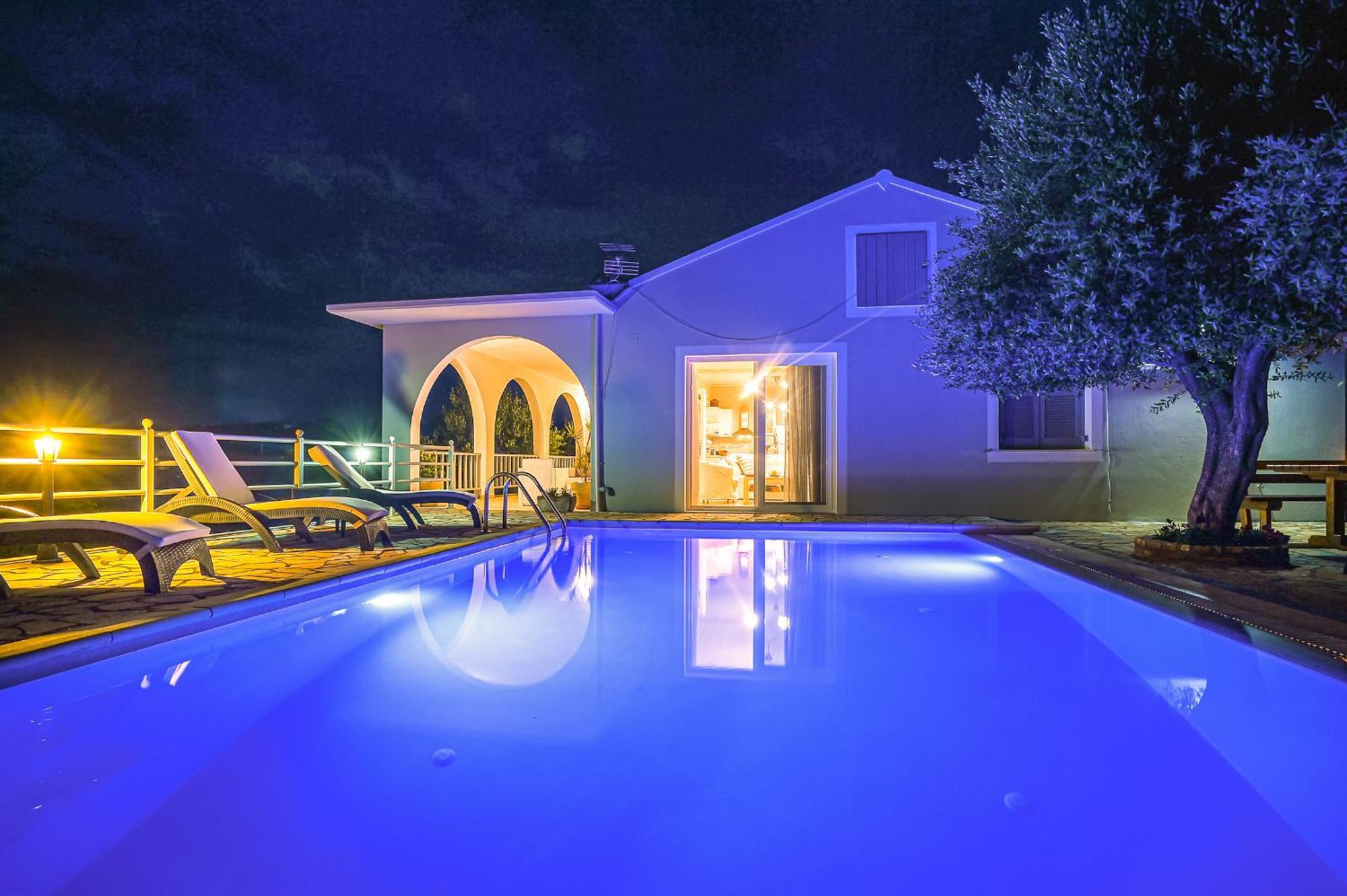 فيلا Lioniskari Seaviews - Paxoi'S Private Pool Oasis Porto Ozias المظهر الخارجي الصورة